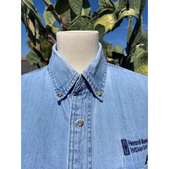 Perfectly Distressed VTG Denim Button Down Long Sleeve Shirt Med Heard Museum M - Picture 2 of 9